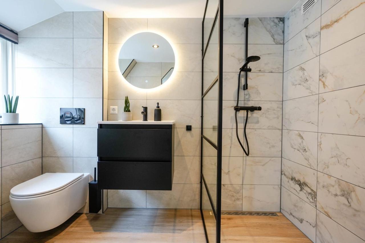 Beautiful Apartment With Loft เดลฟท์ ภายนอก รูปภาพ